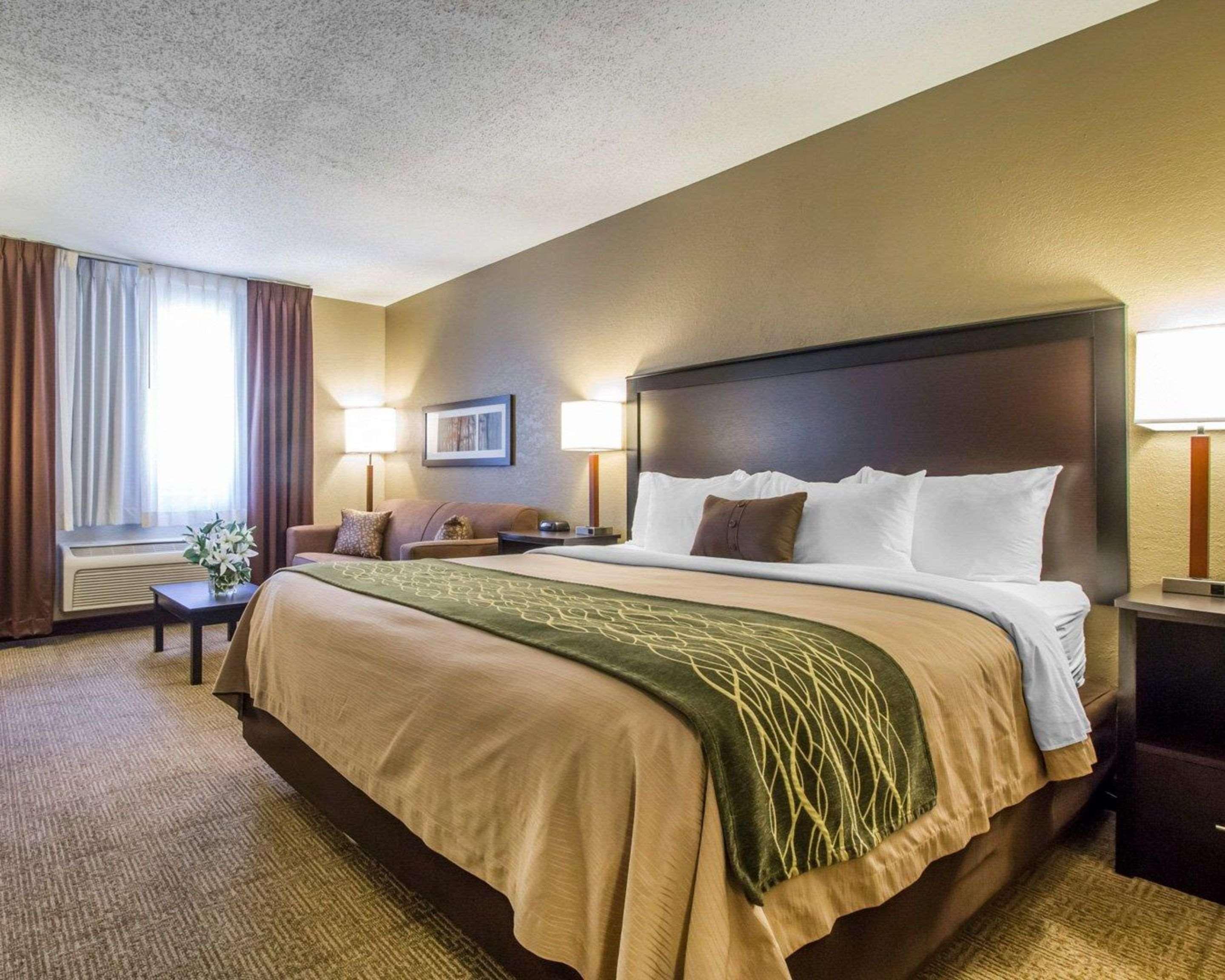 Quality Inn Harlan Екстер'єр фото