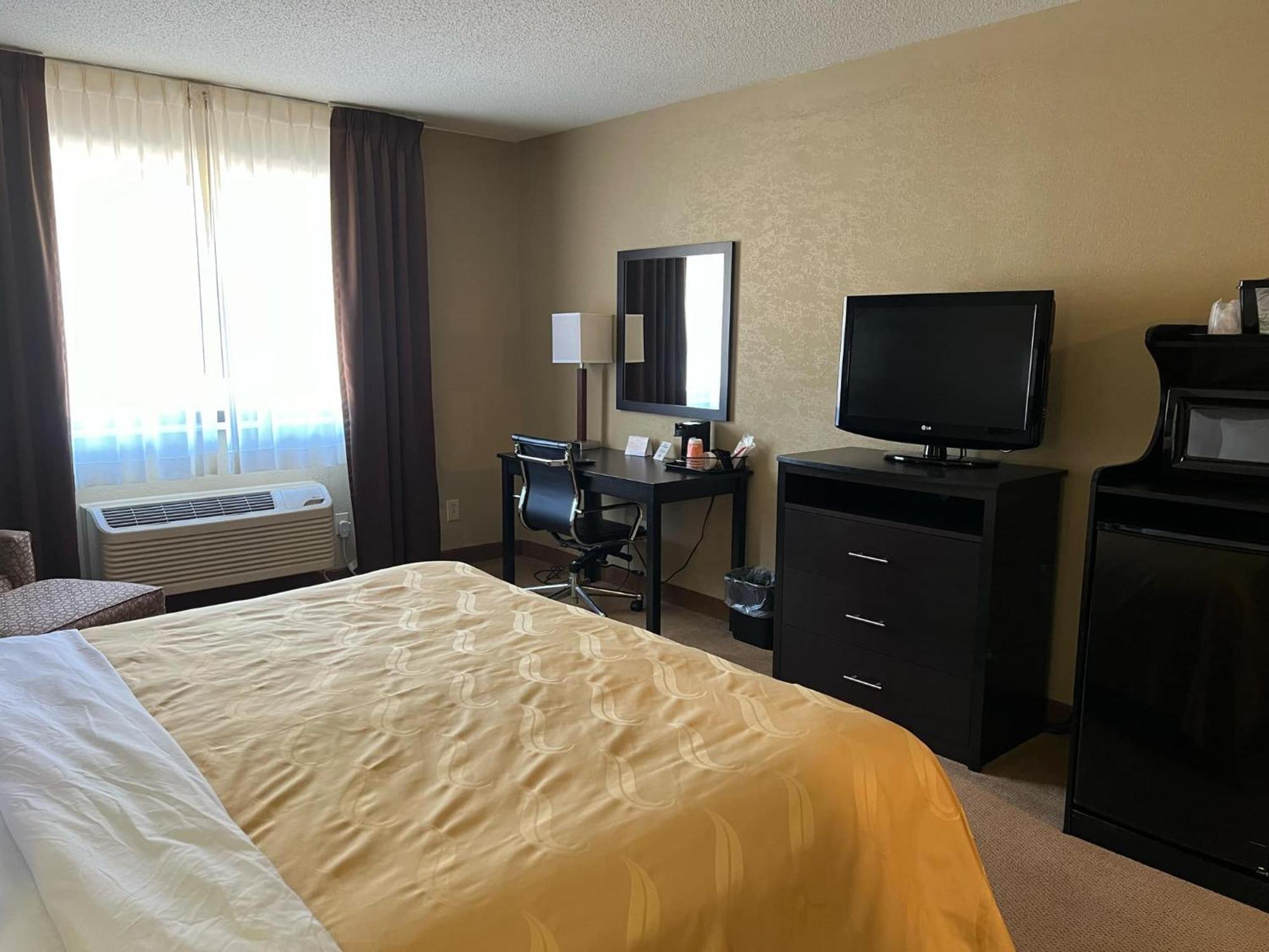 Quality Inn Harlan Екстер'єр фото