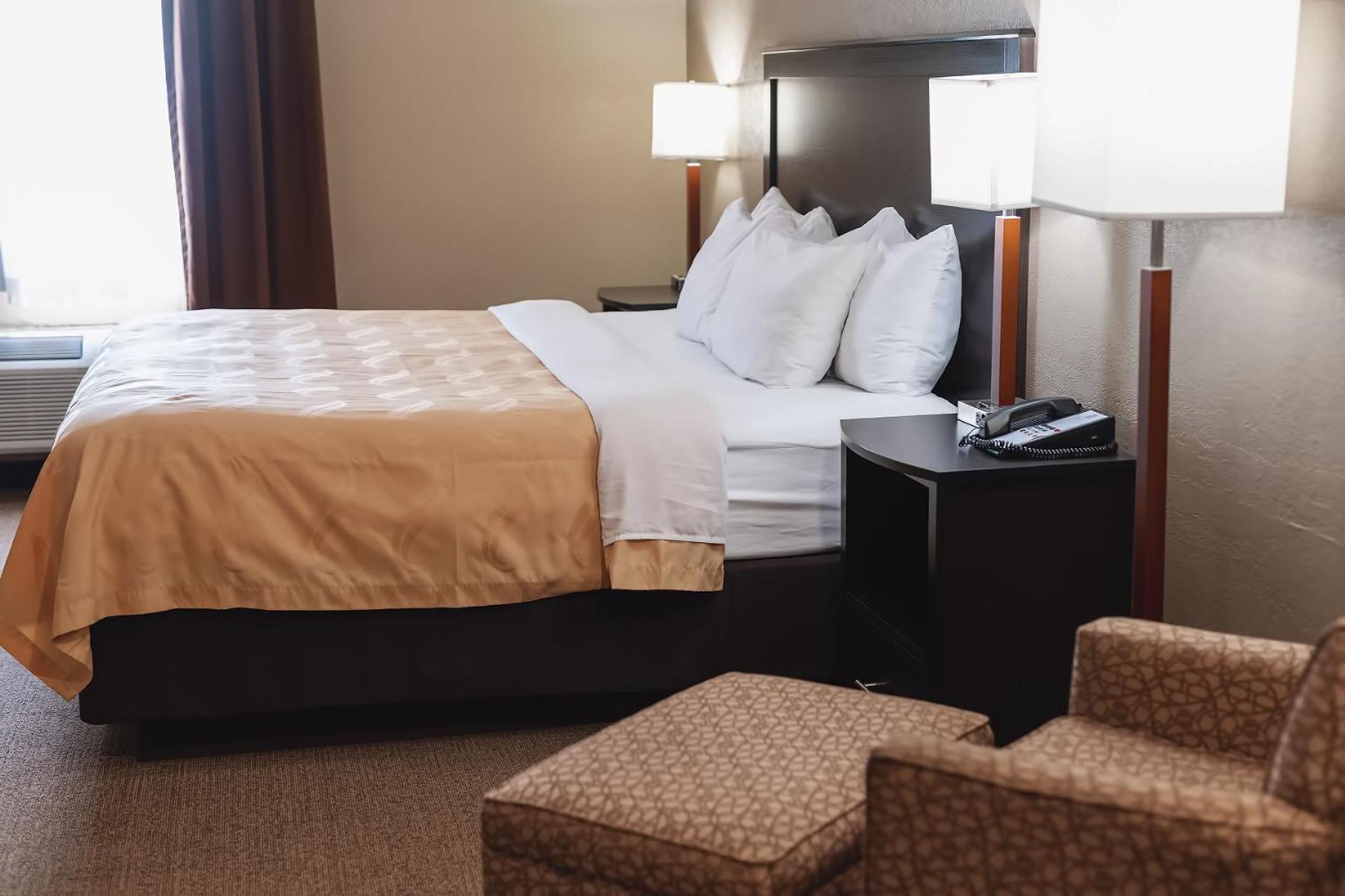 Quality Inn Harlan Екстер'єр фото