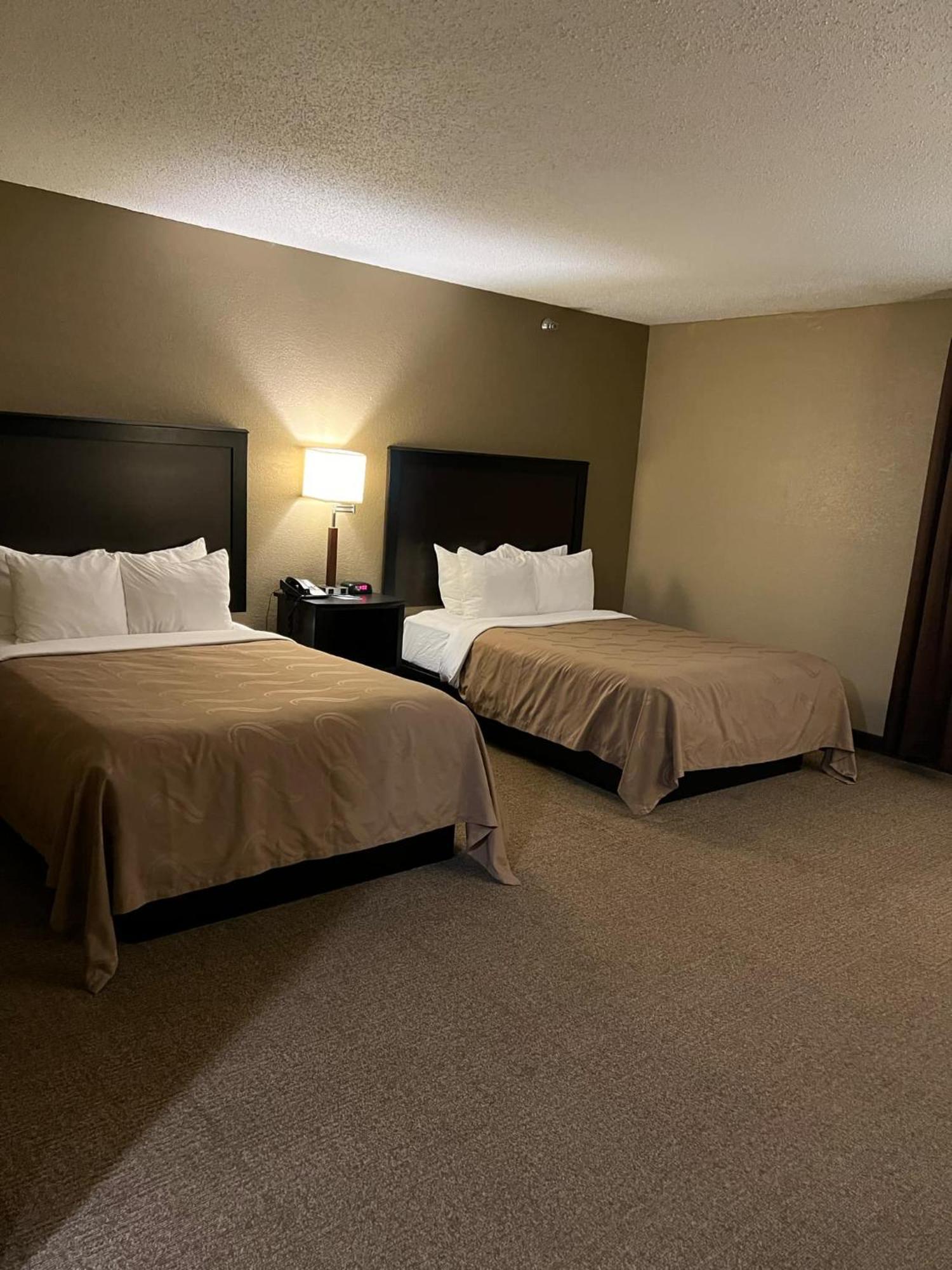 Quality Inn Harlan Екстер'єр фото