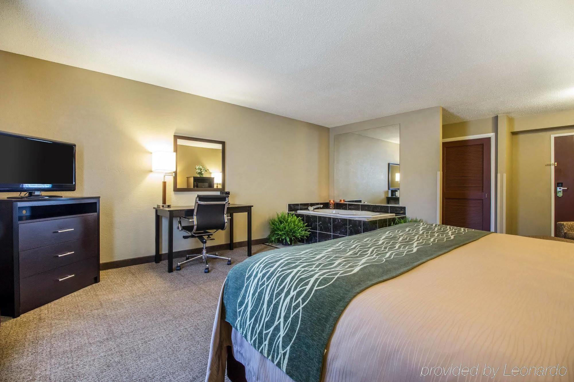 Quality Inn Harlan Екстер'єр фото