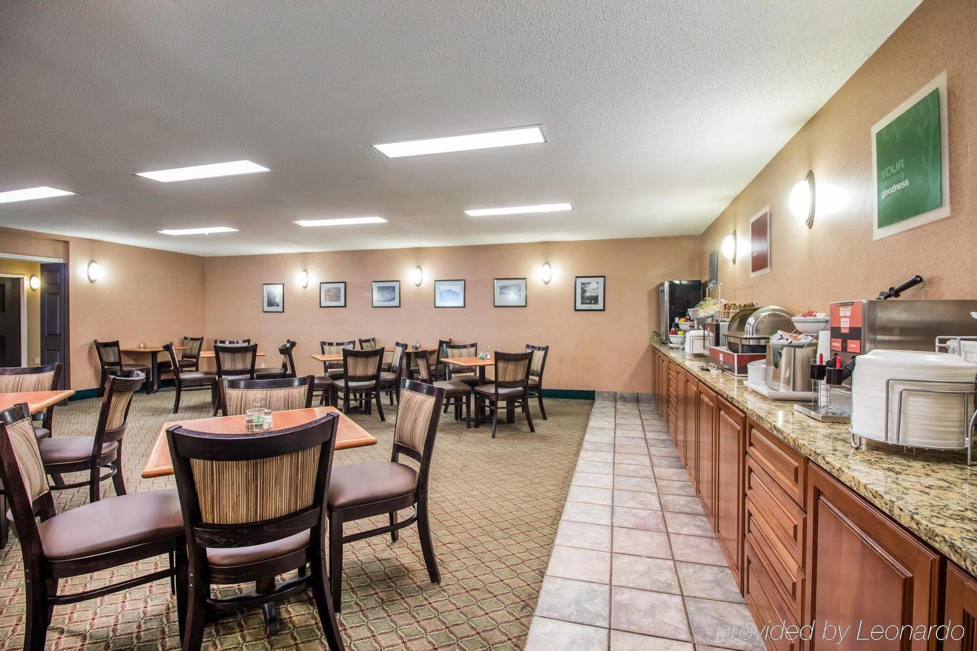 Quality Inn Harlan Екстер'єр фото