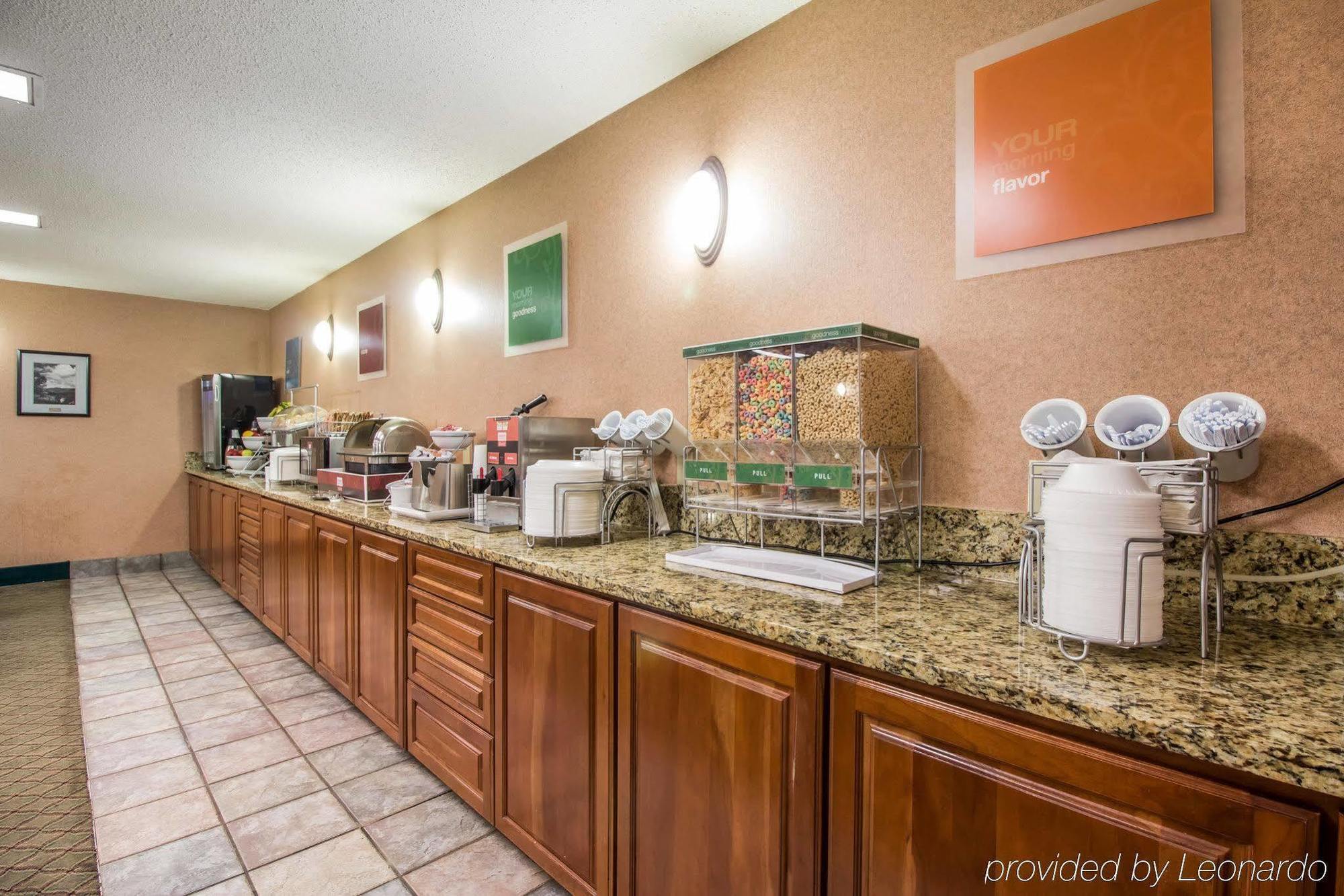 Quality Inn Harlan Екстер'єр фото