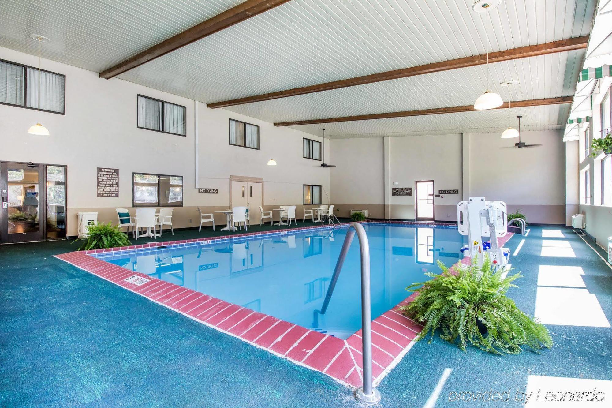 Quality Inn Harlan Екстер'єр фото