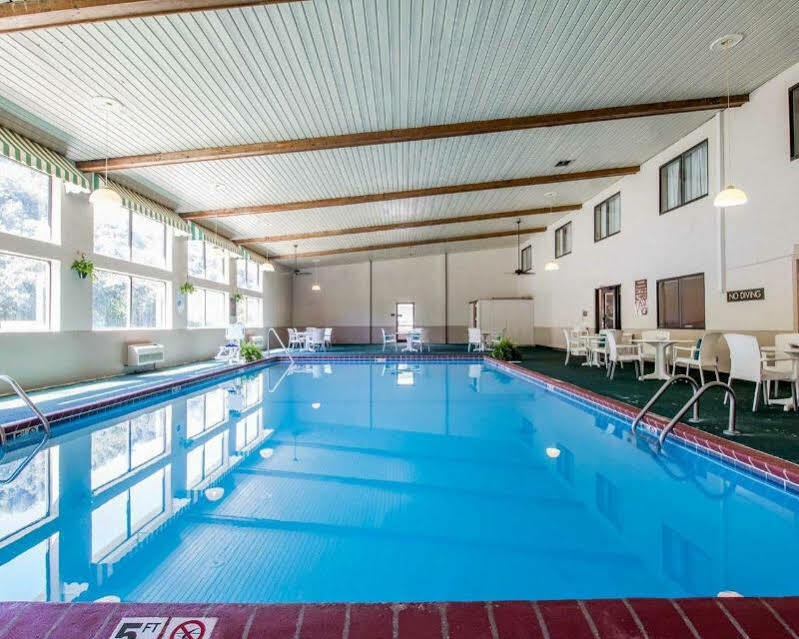 Quality Inn Harlan Екстер'єр фото